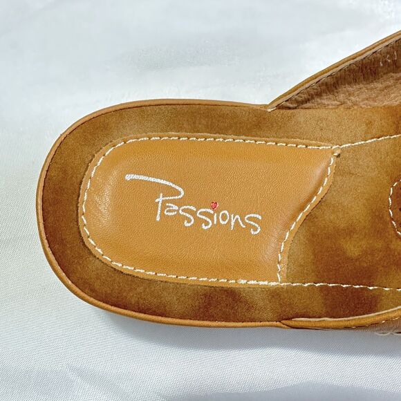 Passions Womens Size US 9 Tan Mustard Stitched  Comfort Low Heel Thong Sandals - Picture 7 of 8